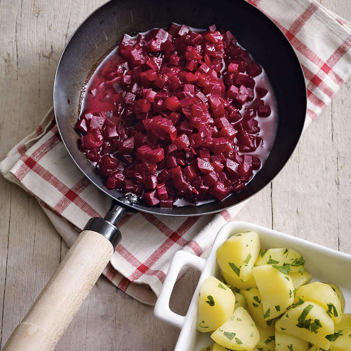Rote-Bete-Pfanne mit Petersilienkartoffeln