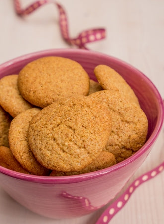 Braunhirse-Plätzchen mit Zitrone