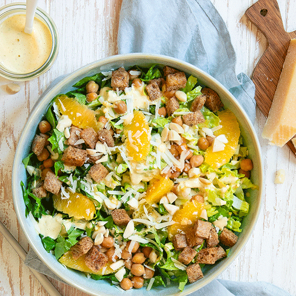 Caesar Salat mit Omega-Orangen-Dressing