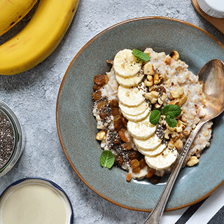 Würziges Chai-Porridge mit Zimt und Honig