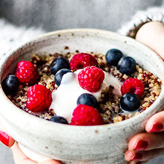 Quinoa-Porridge mit Zimt und Mandelmilch
