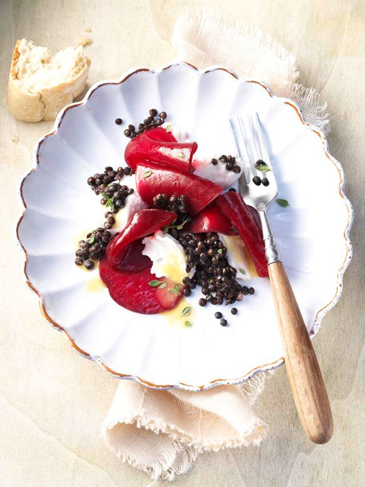 Marinierte Beluga-Linsen mit Rote Bete und Mozzarella