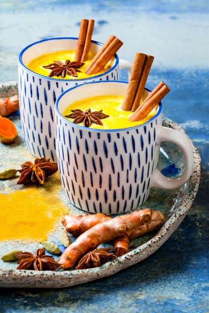 Goldene Milch mit Curcuma und Ingwer