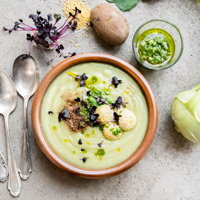 Kohlrabi-Hirsesuppe mit Budwig Frühlingspesto