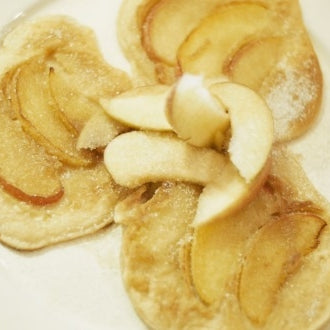 Eierküchlein mit Apfel