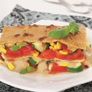 Gemüselasagne mit cremigem Hefeschmelz
