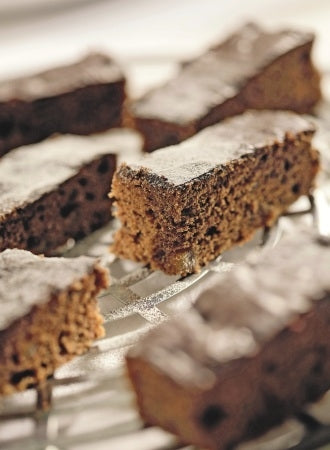 Honigkuchen vom Blech mit Buchweizen