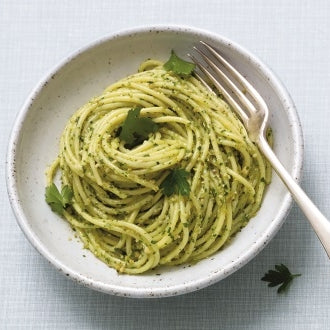 Nudeln mit Petersilienpesto