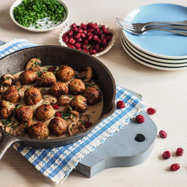 Veggie-Köttbullar mit Champignon-Cranberry Sosse