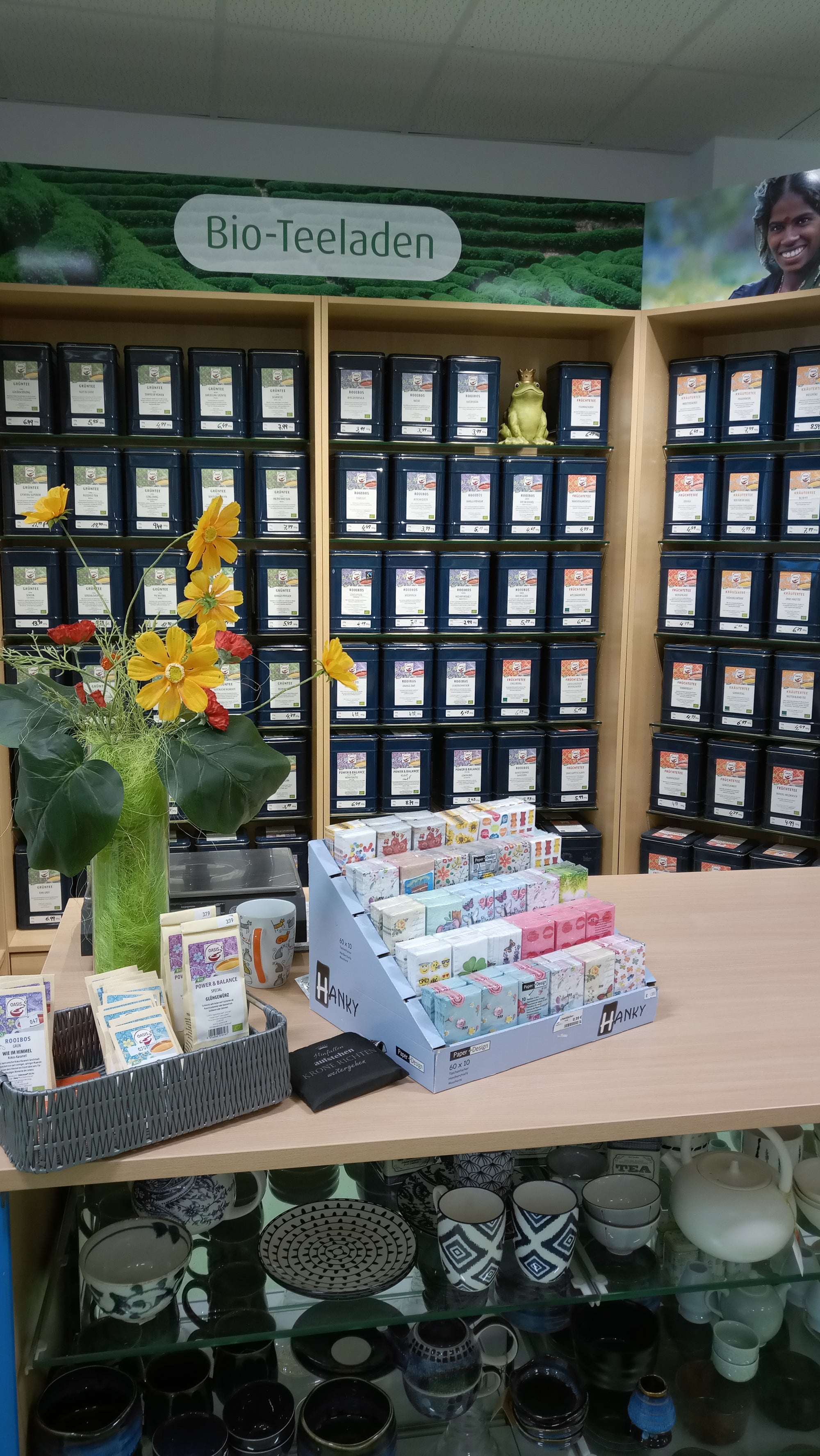 Teeregal in der Filiale Ludwigsburg