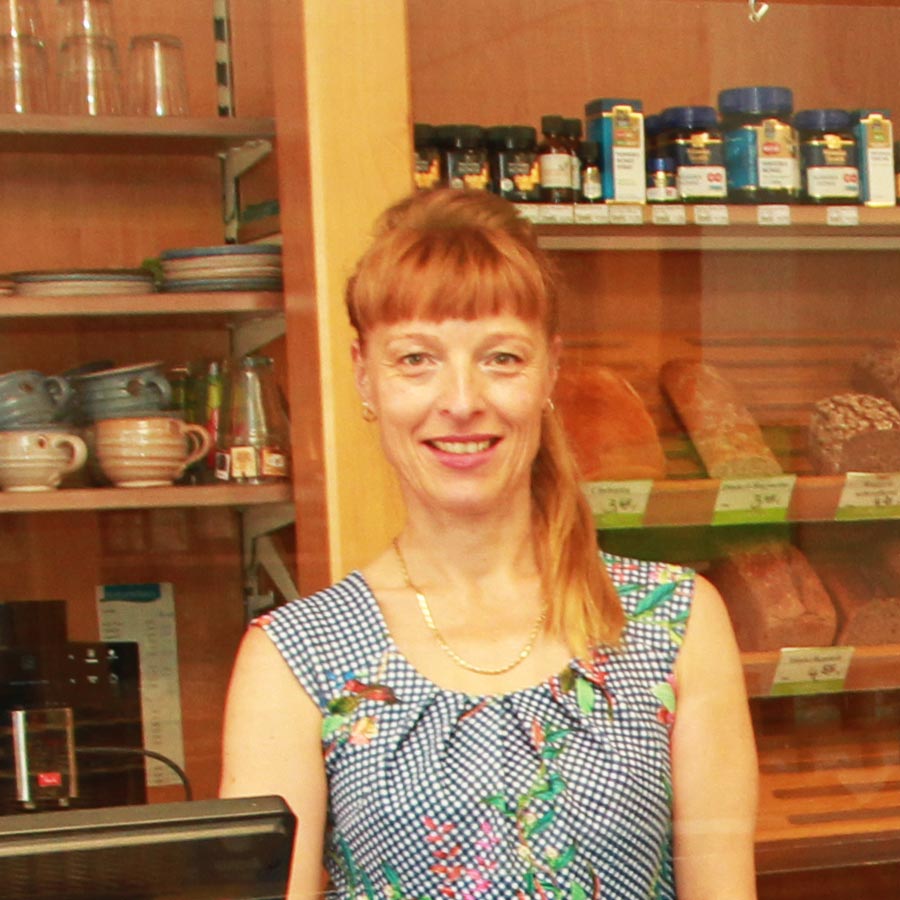 Manuela Roß