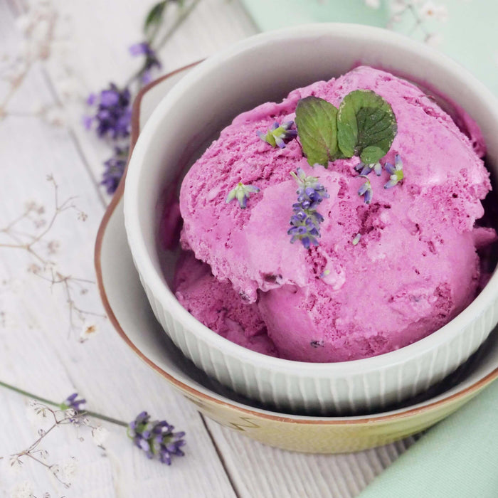 Veganes Lavendel-Blaubeer-Eis