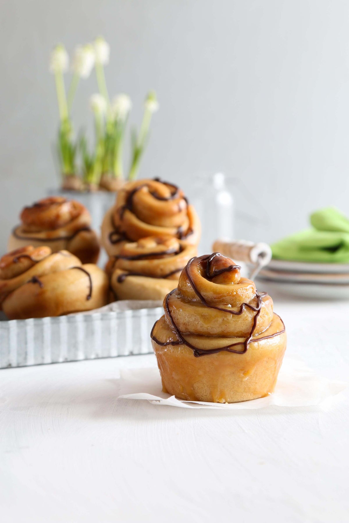 Hefeteigschnecken mit Zimt-Honig-Mandelmusfüllung — Reformhaus.de Hefeteigschnecken mit Zimt-Honig-Mandelmusfüllung — Reformhaus.de