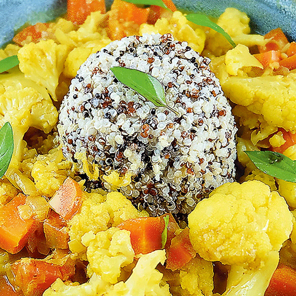 Blumenkohl-Curry mit Quinoa