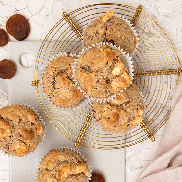 Glutenfreie Muffins mit Apfel, Aprikose und Flohsamenschalen 