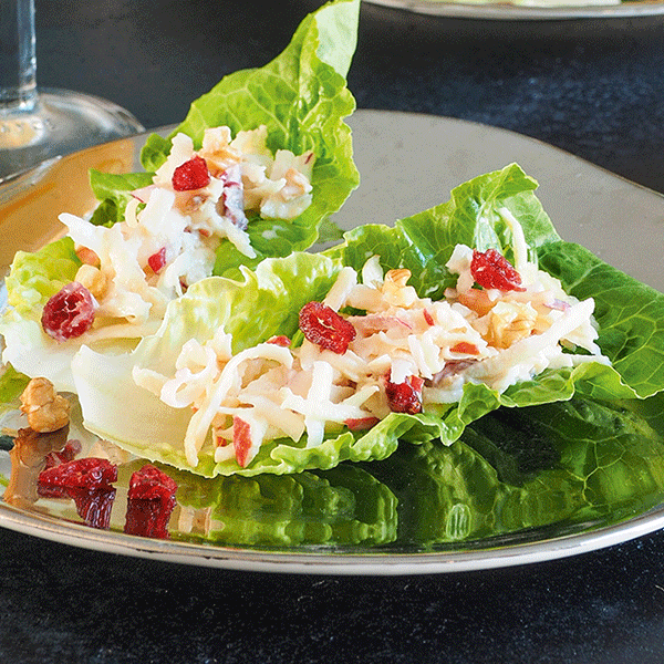 Salat-Tacos mit Cranberry-Waldorfsalat