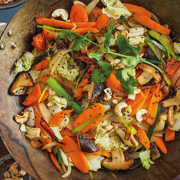 Chinakohl-Shiitake Stir-Fry mit Linsen-Quinoa 