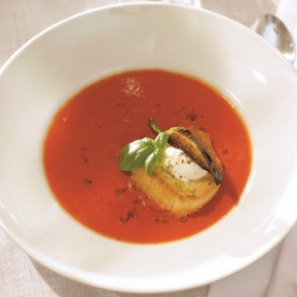 Tomatencremesuppe mit Auberginen-Mozzarella-Crostini