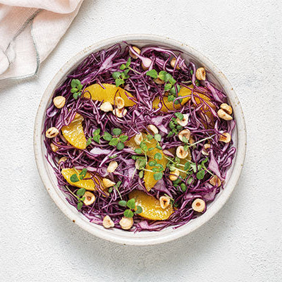 Rotkohlsalat mit Orange und Haselnuss