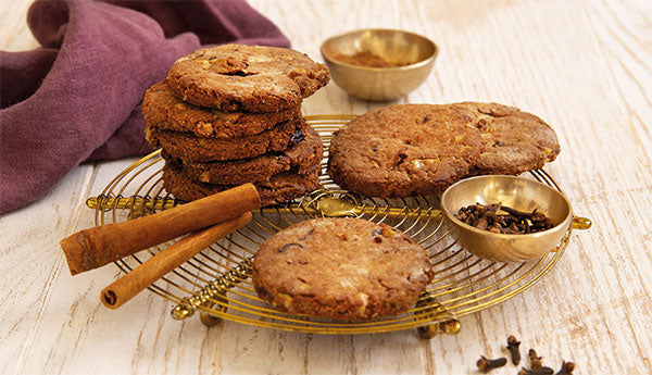 Bauchwohl-Kekse mit Gewürzen schön angerichtet